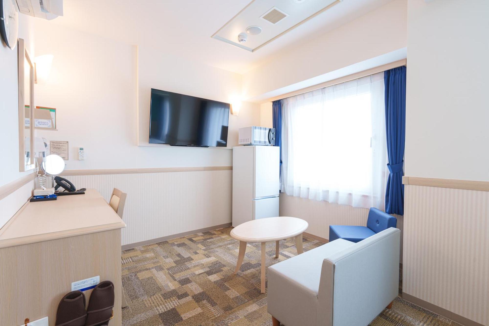Toyoko Inn Osaka Hankyu Juso-Eki Nishi-Guchi No.2 Buitenkant foto